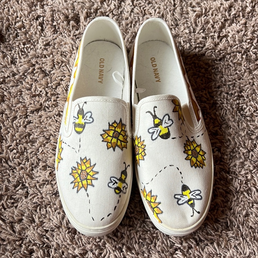 Hand painted fake white Vans